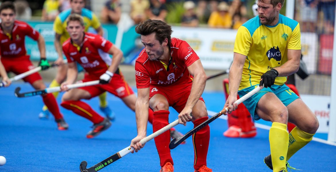 Kookaburras can't hold on hero image