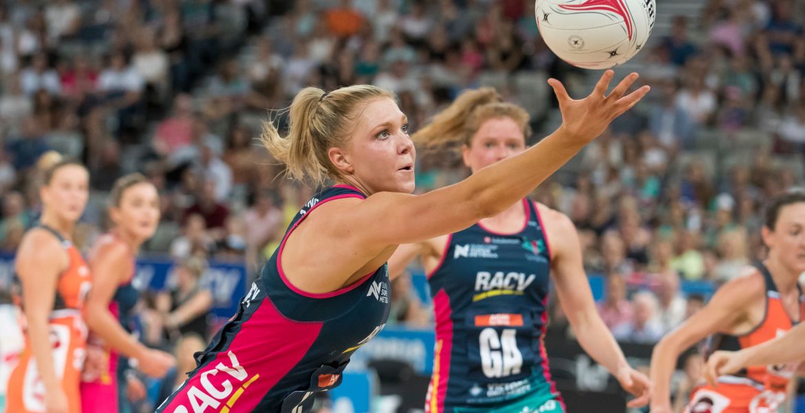 VIXENS LEAD SUNCORP SUPER NETBALL hero image