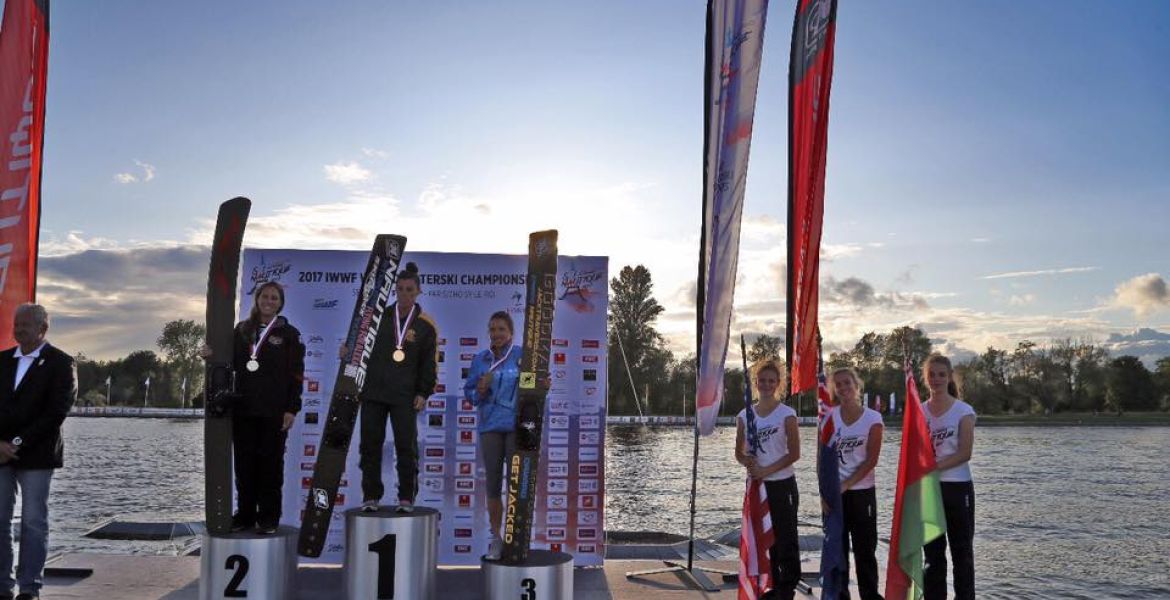 Carroll claims crown hero image
