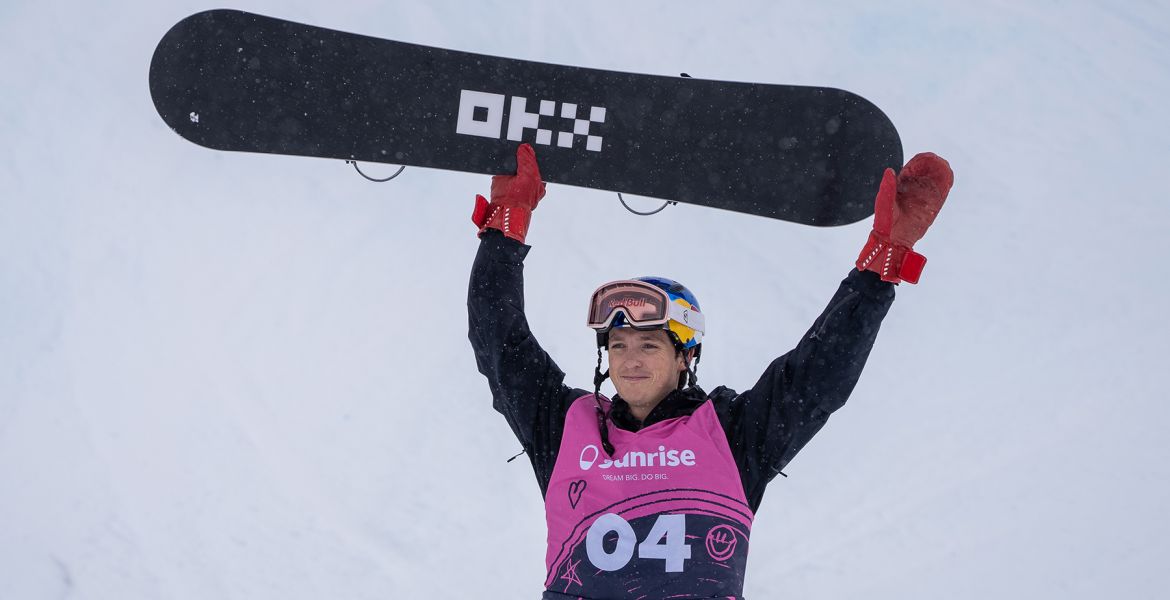Scotty James wins historic fourth FIS World Championship title hero image