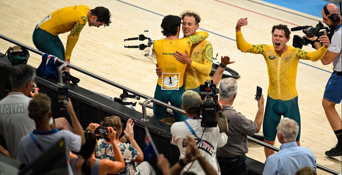 Kelland O'Brien part of Men's Team Pursuit who broke a 20-year drought in the Paris velodrome hero image